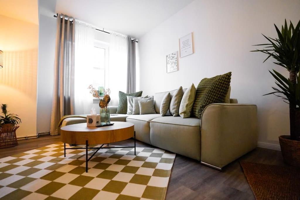 Green City Apartment *